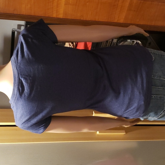 Womens tee - Picture 3 of 4